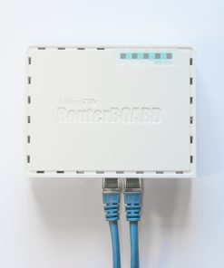 Thiết bị Router Mikrotik RB750Gr3